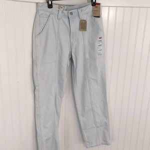 Levi’s Women’s 94 Baggy Mid-Rise Jeans loose thru hip & thigh and straight leg